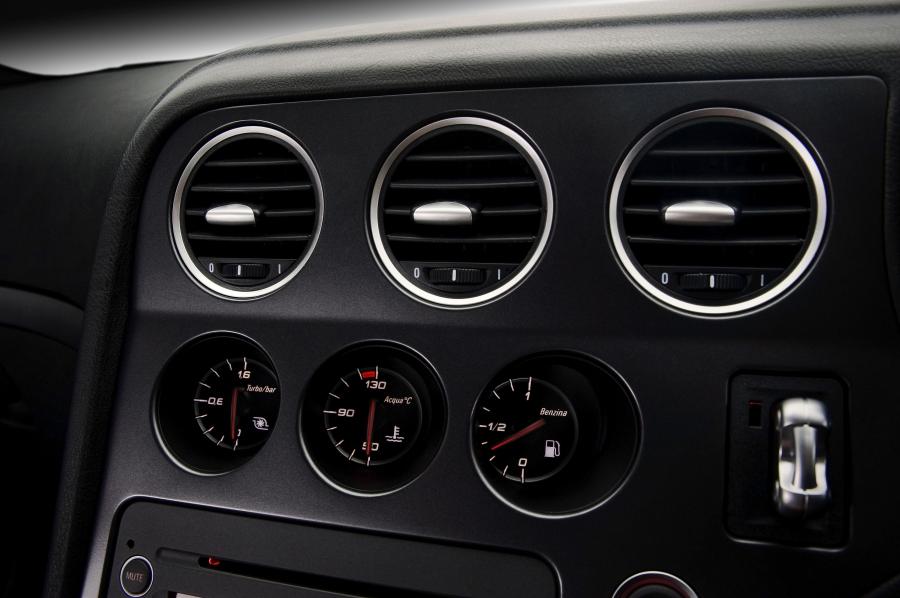 Детали интерьера Alfa Romeo 159 (939A) 2008 года  (ZA) (фото 15 из 23)